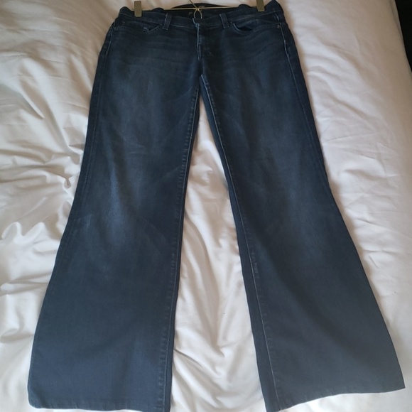 7 For All Mankind - Picture 3 of 6